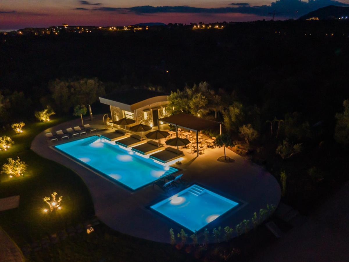 Nestor Luxury Villas With Private Pools Romanos  Buitenkant foto